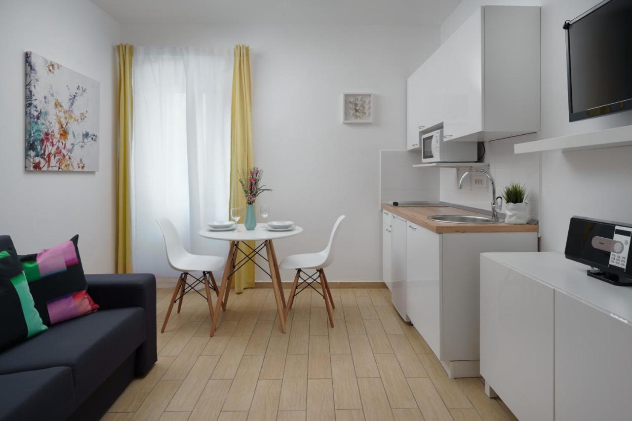 Apartments Antons Pula Exterior photo